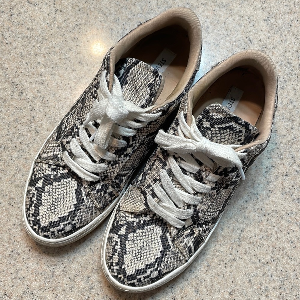 Steve Madden snakeskin print sneakers